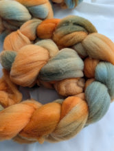 Load image into Gallery viewer, Summer Fair Collection: Golden Ticket Roving